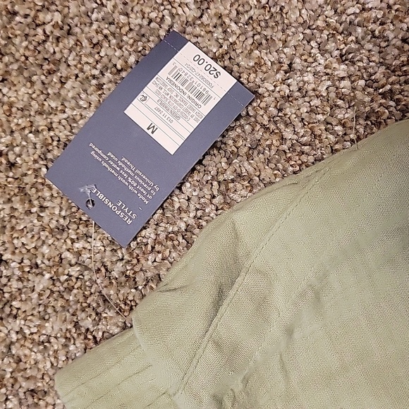 NWT Universal Thread high rise pull on shorts - Picture 4 of 5